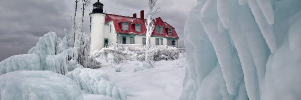 Stany Zjednoczone, Latarnia morska Point Betsie, Stan Michigan, Zima, Muzeum Point Betsie Light