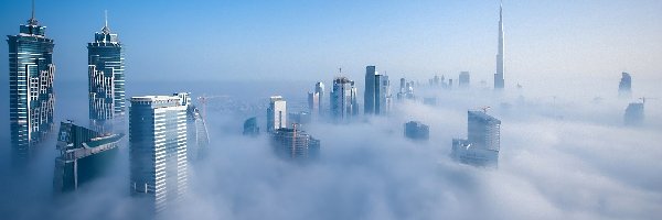Dubaj, Mgła, Drapacze chmur, Zjednoczone Emiraty Arabskie