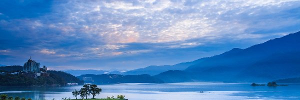 Tajwan, Morze, Góry, Niebo