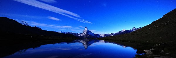 Gwiazdy, Jezioro, Góry